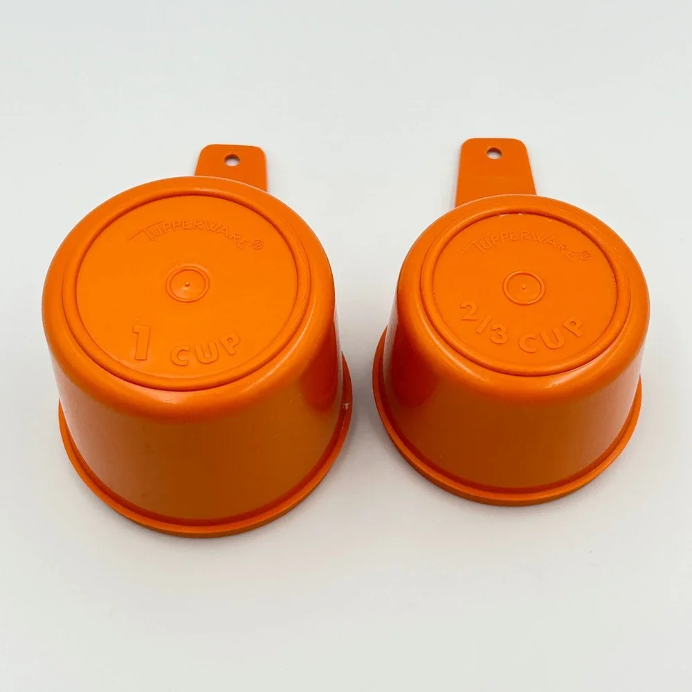 Tupperware Vintage Measuring Cups Set 2pc 1 Cup 2/3 Cup Orange MCM Made in USA